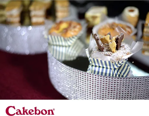 Vista 3 de Cakebon Soportes para tartas, color plateado de 12 pulgadas con diamantes de imitación para pasteles y pasteles, espuma de poliestireno ligera