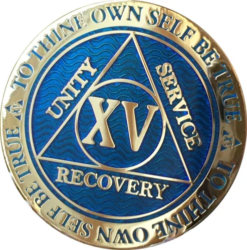 Vista 2 de 15 años AA Medallion Reflex Blue Gold Plates Sobriety Chip XV, Pequeño, Latón