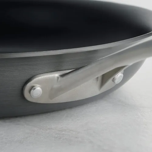 Vista 4 de Tramontina OnyxPro - Juego de 8 utensilios de cocina anodizados duros antiadherentes con tapas de vidrio, ollas y sartenes, apto para horno