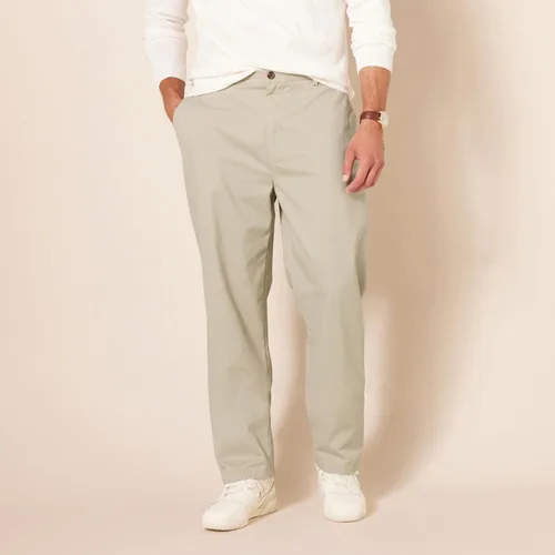 Vista 6 de Tienda Essentials Pantalón chino de corte clásico, resistente a las arrugas, sin pinzas, para hombre (disponible en tallas grandes y altas)
