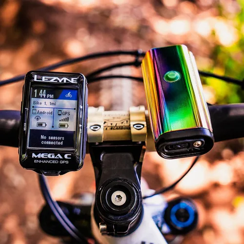 Vista 4 de LEZYNE Lite Drive - Luz delantera LED blanca resistente al agua IPX7 recargable por USB, con múltiples modos sólidos y de flash, correa de montaje