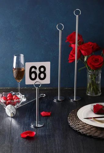 Vista 4 de New Star Foodservice 27723 - Soporte para números de mesa con clip de anillo, soporte de números, 15 pulgadas, juego de 12, acabado negro