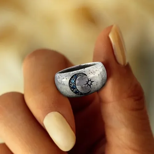 Vista 5 de UTOYA Anillo de escuadrón con texto en inglés "We Always Have Each Other's Back", anillo vintage de circón pavimentado con sol y luna para mujer