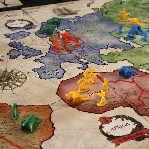 Vista 4 de Hasbro Gaming – Riesgo multicolor