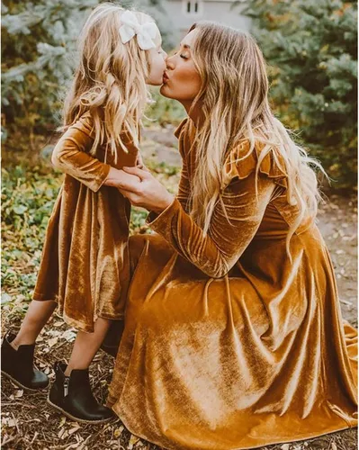 Vista 3 de PopReal Mommy and Me Dresses Vintage Velvet