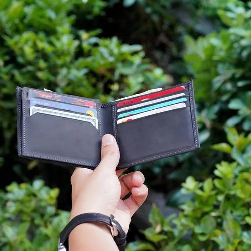 Vista 2 de Customizable Genuine Leather Bifold Wallet, Minimalist Custom Mens Card Holder Wallet (Black)
