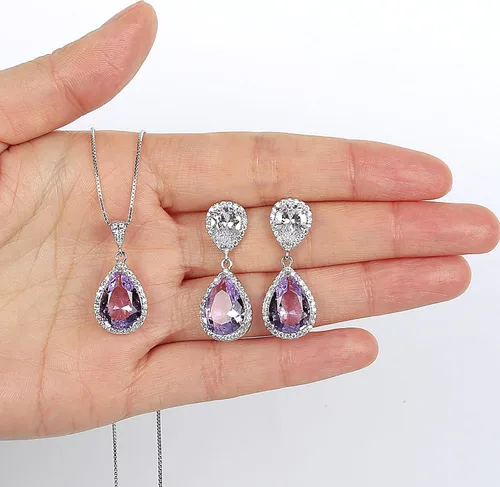 Vista 43 de Conjunto de joyería para boda, aretes de lagrima y collar con dije de circonio cúbico