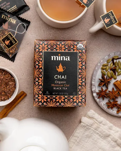 Vista 6 de Mina Chai marroquí, bolsas de té negro orgánico, té Chai orgánico con canela, anís estrella de jengibre, clavo y cardamomo, Chai Latte caliente