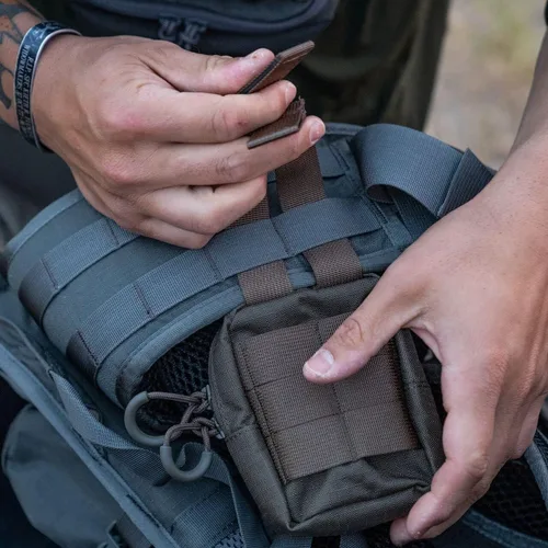 Vista 6 de Eberlestock Recon Utility Pouch - Solución de almacenamiento multiusos para exteriores para camping, senderismo y equipo táctico - Bolsa