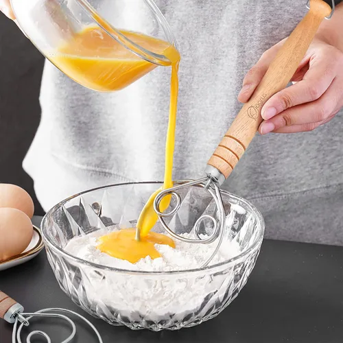 Vista 8 de Juego de batidor de masa danés y pan cojo para panaderos - Herramientas para hacer pastelería y pan - Batidor de harina con mango de madera de 13.5