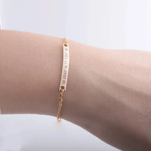 Vista 4 de Petite Boutique Personalized Coordinate Bracelet 16K Plated Gold Rose Gold Silver Birthday Christams Bridesmaids Gift Longitude Longitude Customized