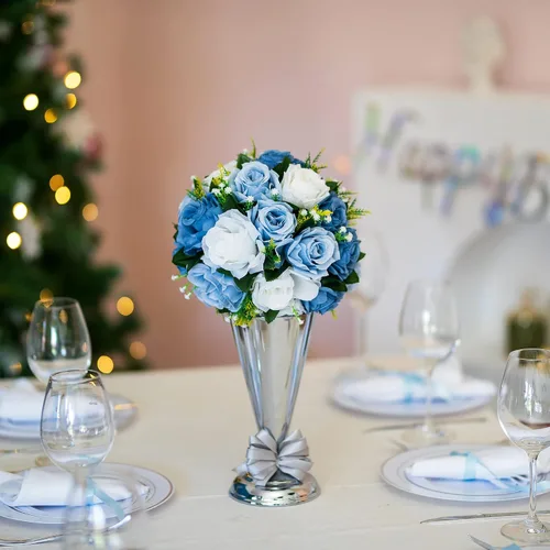 Vista 3 de BLOSMON Centros de mesa de bola de flores para mesa 2 piezas Centro de mesa de rosas artificiales Flores azul polvoriento Arreglo floral de seda