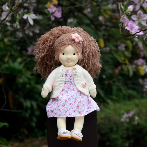 Vista 4 de BlissfulPixie Muñeca de trapo Waldorf Girl hecha a mano, ámbar, felpa suave de 12 pulgadas, ideal para bebés y niños pequeños