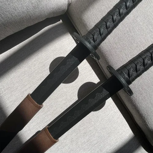 Vista 4 de Espada de plástico de polipropileno de alta dureza, espada de entrenamiento de artes marciales mejorada con hoja engrosada, katana Iaido con funda