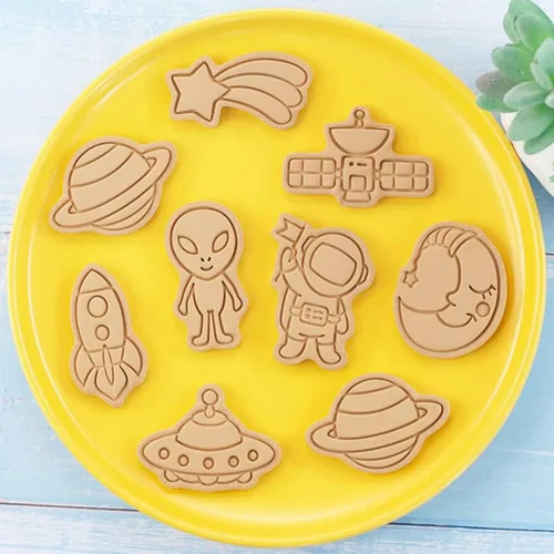 Vista 5 de Juego de 8 moldes de galletas de astronauta para hornear, moldes de galletas alienígenas, juego de moldes de galletas de meteoritos y herramientas