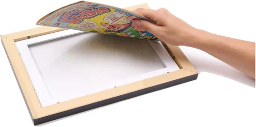 Vista 2 de Creative Picture Frames [8x12bk-b] Marco de cómic para coleccionistas con alfombrilla negra, inserto para cómic de 6.6 x 10.1 pulgadas con soporte