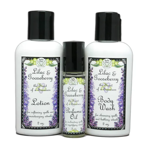 Vista 4 de Set de regalo de lila y grosella espinosa Perfume con loción de tamaño de viaje y gel de baño Yennefer Scent of a Sorceress by Bella Des Natural