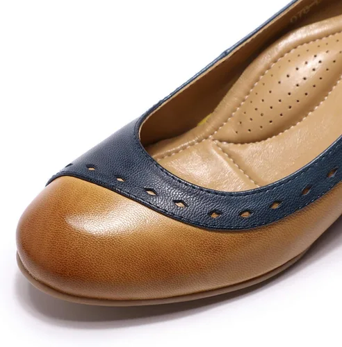 Vista 3 de Mona flying - Tacones de punta de estilo formal para la oficina, de piel auténtica y tacones de altura mediana para mujeres