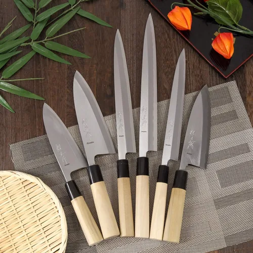 Vista 6 de Cuchillo de chef japonés para sushi Shiroko (acero blanco), mango de madera de magnolia en forma de D, Deba 6.5 pulgadas (6.496 in)