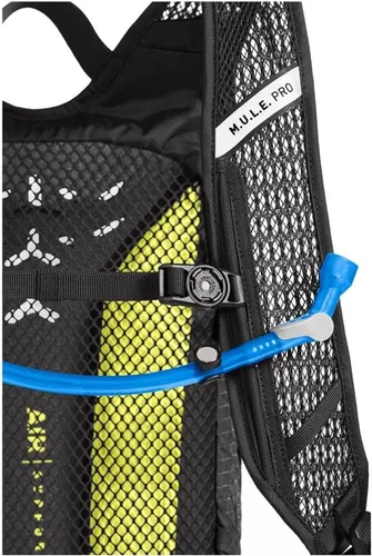 Vista 4 de CamelBak M.U.L.E. Pro 14 Mochila de hidratación para bicicleta Negro