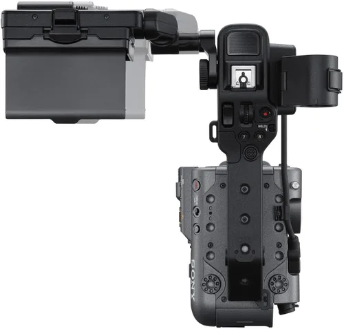 Vista 2 de Sony ILME-FX6 Cámara de línea de cine de fotograma completo con SEL24105G