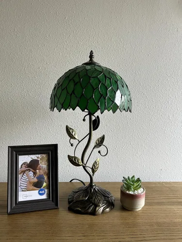 Vista 4 de Lámpara de mesa de vidrieras hojas verdes hojas de metal de hierro base de bronce incluida bombilla LED para sala de estar, dormitorio, mesita