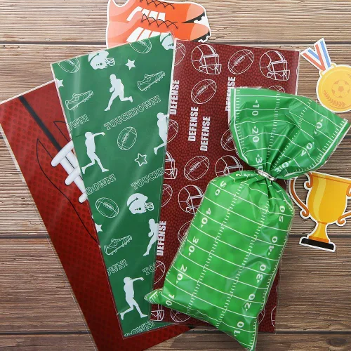 Vista 6 de Boerni 100 bolsas de aperitivos de fútbol, 4 estilos de juegos de pelota, rugby, fútbol, dulces, violonchelo, bolsas con lazos giratorios plateados