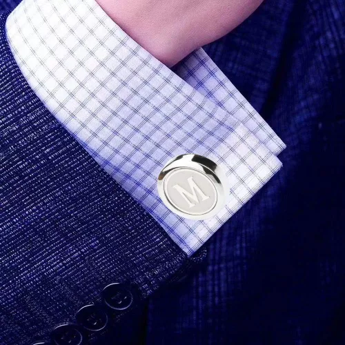 Vista 2 de Dannyshi Gemelos clásicos de acero inoxidable para hombre 26 letras del alfabeto