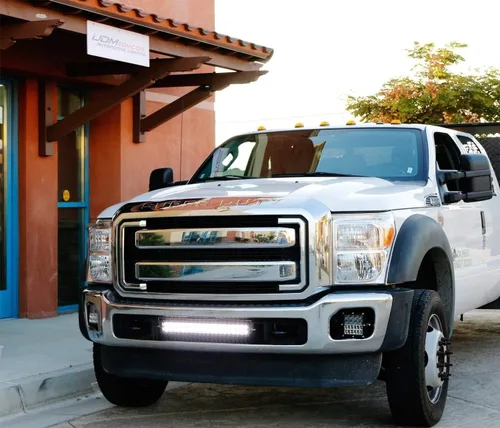 Vista 3 de iJDMTOY Barra de luz LED de 20 pulgadas de rejilla inferior compatible con Ford F250 F350 Super Duty 2011-16, incluye (1) barra de luz LED de alta
