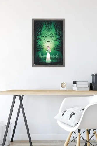 Vista 6 de Trends International Disney Princess - Póster de pared de La Bella Durmiente - Good vs Evil de 14.725 x 22.375 pulgadas, versión enmarcada de madera