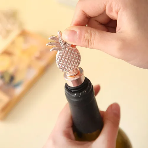 Vista 4 de 15 tapones para botellas de vino de piña para botellas de vino, recuerdos de fiesta en la playa, baby shower y recuerdos de boda para invitados
