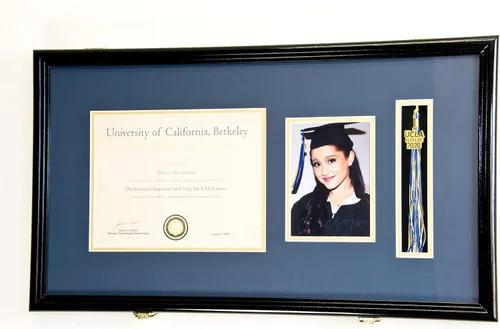 Vista 30 de Marco de diploma de graduación personalizado con borla, tapa de fotos grabado, vitrina para certificado de 11 x 8.5 pulgadas con colores Acabado