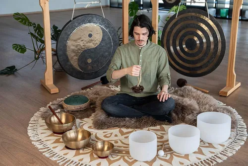 Vista 6 de Seed Shell Shaker Instrumento de percusión — Sonidos naturales para meditación, ASMR, terapia de sonido o yoga
