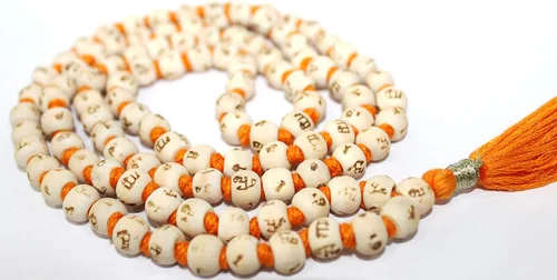 Vista 2 de IS4A Blanco Tulsi Japa Mala 108+1 0.315 in Hare Rama Hare Krishna Cuentas, Tulsi