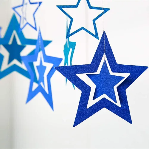 Vista 4 de Decor365 Guirnalda de estrellas azules colgantes 3D con purpurina de estrella pequeña, suministros de fiesta azul marino brillante para baby shower