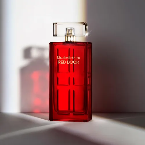 Vista 4 de Elizabeth Arden Red Door Women's Perfume, Fragrance, Floral Parfum with Notes of Freesia, Roses, and Sandalwood, Eau de Toilette