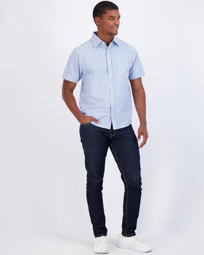 Vista 5 de Paquete de 3 camisa clásica de manga corta con botones y bolsillo frontal para hombre (disponible en tallas grandes y altas)