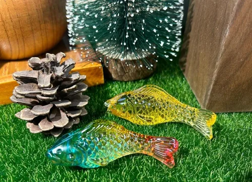 Vista 5 de DMtse Feng Shui - 2 figuras de cristal de cristal de Koi coloridas y amarillas para esculturas de animales, coleccionables, decoración de regalo