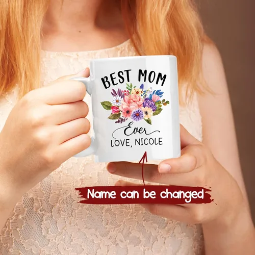 Vista 2 de Taza de café con nombre personalizado "Best Mom Ever", regalos para cumpleaños, regalos de niños, taza de café floral personalizada, regalo