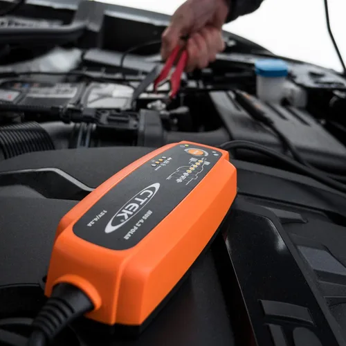 Vista 9 de CTEK (56-958) Cargador de batería de 8 pasos MUS 4,3 POLAR de 12 voltios completamente automático.