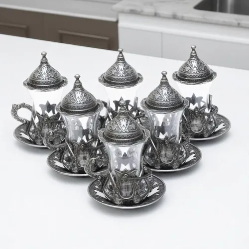 Vista 4 de Alisveristime Juego de 6 vasos de té turco hechos a mano Zamzam para servir vasos platillo y cuchara (negro)