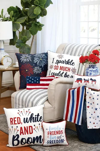 Vista 2 de C&F Home Cojín de 6 x 12 pulgadas con bandera patriótica estadounidense enganchada pequeña/pequeña, americana, 4 de julio, Libertad, Estados Unidos