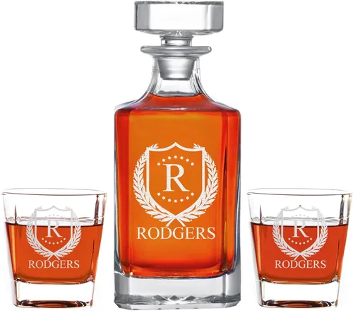 Vista 11 de Personalized Whiskey Decanter Set with Glasses - 7 Design Options - Custom Engraved Liquor 27 oz, Bourbon Decanter for Men Dad Birthday Graduation