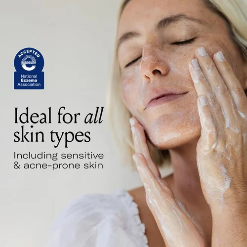Vista 4 de Le Prunier Plum Cleanse Biome Balancing Cleansing Oil Aceite limpiador facial y removedor de maquillaje Lavado facial diario para pieles