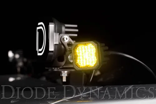 Vista 4 de Diode Dynamics SSC1 Luz LED deportiva estándar amarilla (par), inundación con retroiluminación ámbar