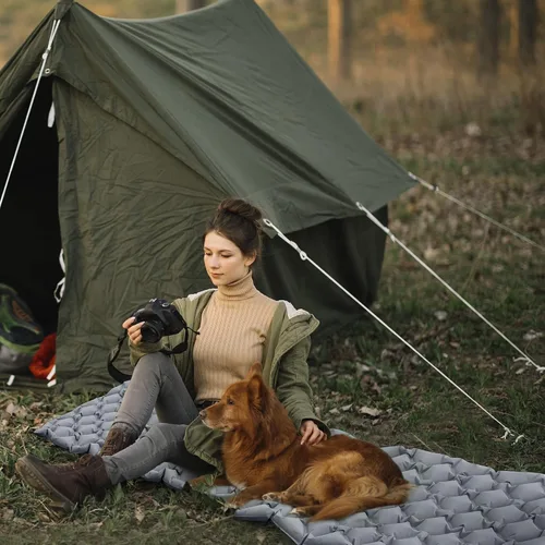 Vista 6 de Colchoneta de dormir ultraligera para acampar – Colchoneta ligera para mochileros – Colchón inflable y compacto