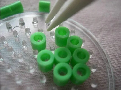 Vista 6 de ZHONGJIUYUAN 50 unidades de clip de plástico para fusibles cuentas, cuentas de fusible de Hama/perlas de hierro y joyería accesorios pinzas