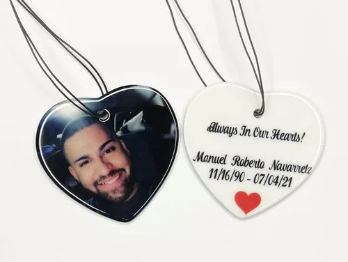 Vista 3 de Personalized Picture Christmas Ornaments (Heart)