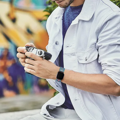 Vista 5 de Maledan Paquete de 3 correas elásticas compatibles con Fitbit Versa 2 bandas para mujeres y hombres, correas elásticas ajustables de nailon