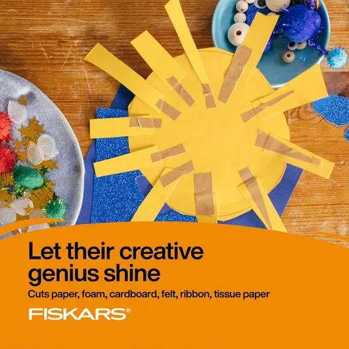 Vista 6 de Fiskars Tijeras de punta roma de 5 pulgadas para niños de 4 a 7 años (paquete de 12), tijeras para niños para la escuela o manualidades, suministros